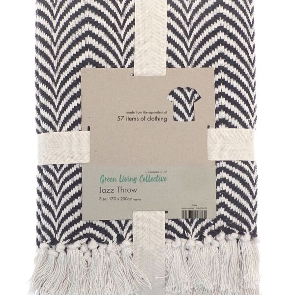 Recycled mixed-fabric throw Thumbnail